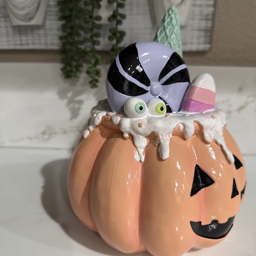 Pumpkin Sweet Treat Halloween Decor Summerween - Picture 3 of 6